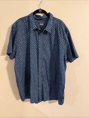 Patagonia Blue Short-Sleeve Printed Button-Down Shirt